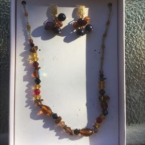 Necklace and earring set